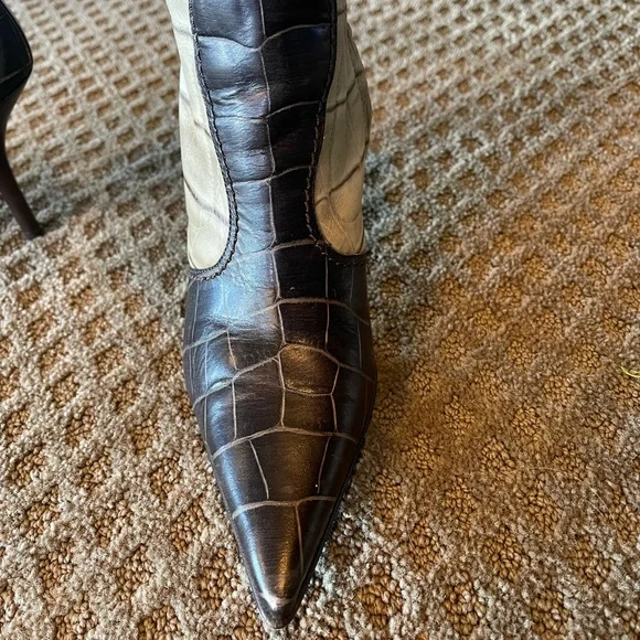 Vicini Fur Lined Embossed Boots - Picture 8 of 11